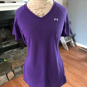 Under Armour top